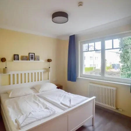 Strandvillen - Mit 2 Schlafzimmern Und Balkon Ah-563 Binz